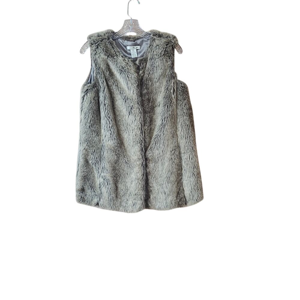 WD·NY Petite Faux Fur Glam Vest | The Ultimate Transitional Spring Essential